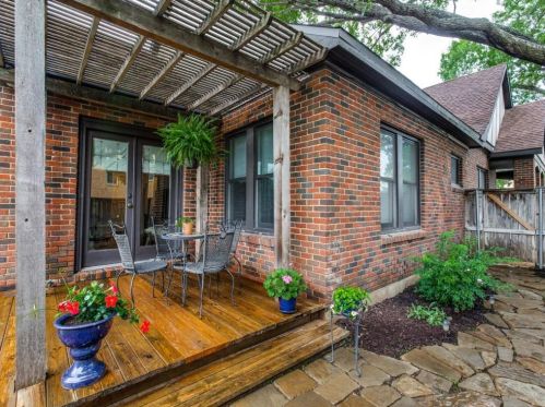 3701 Crestline Rd, Fort Worth TX  76107-3333 exterior