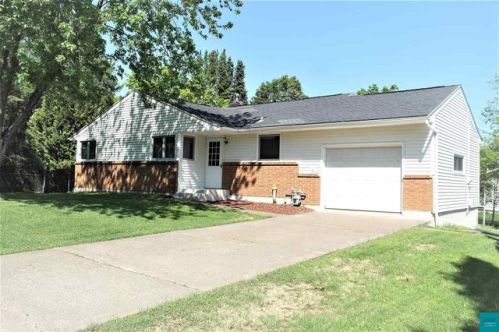 1628 Warren Ave, Duluth, MN 55811-2233