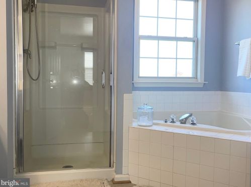 201 Deerfield Dr, Charles Town WV  25414-4805 exterior