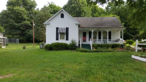 1001 2nd St, Eden, NC 27288-4617