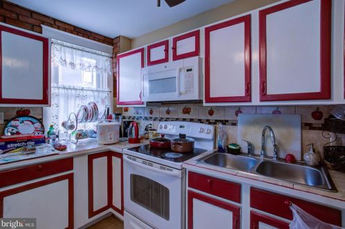 260 Ross St, Lancaster PA  17602-1940 exterior