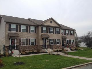 324 Prospect St, Nazareth PA  18064-2930 exterior