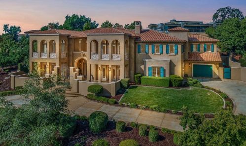 4750 Gresham Dr, Folsom CA  95762-7700 exterior