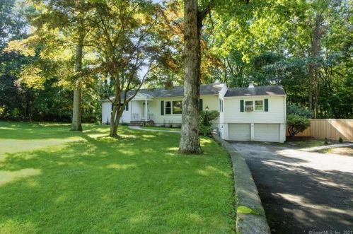 9 Bonnybrook Rd, Norwalk, CT 06850-2703