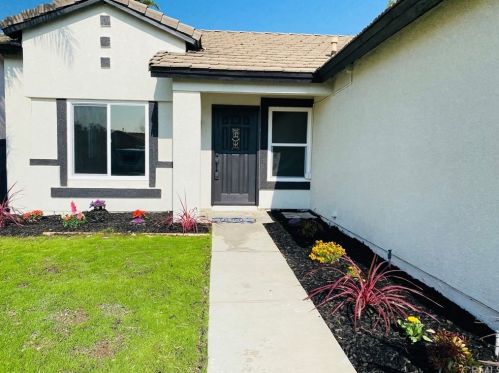 2634 Fairview Dr, Rialto, CA 92377-3673