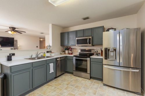 4932 Water Rdg Ln, Fort Worth TX  76179-4239 exterior