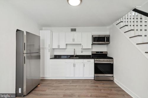 400 Leverington Ave, Philadelphia, PA 19128-3312