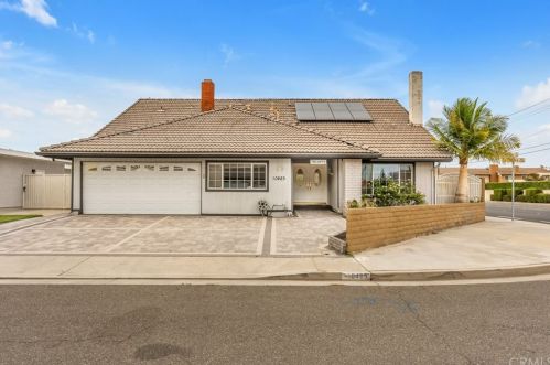 10485 La Sombra Ave, Santa Ana, CA 92708-5210