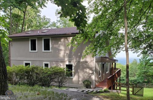 1619 Summit Dr, Haymarket, VA 20169-1317