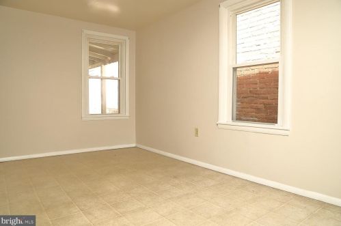 445 Vine St, Lancaster PA  17603-5241 exterior