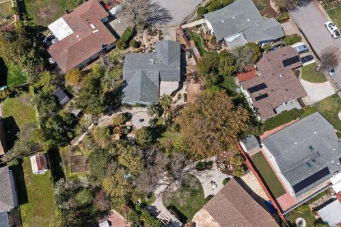 9 Luisa Ct, San Rafael, CA 94903-3307
