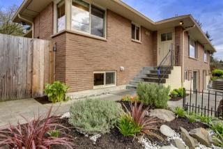 5110 6th Ave, Seattle, WA 98107-3514