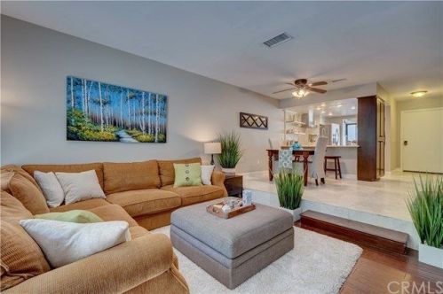 110 Kauai Ln, Placentia, CA 92870-6028