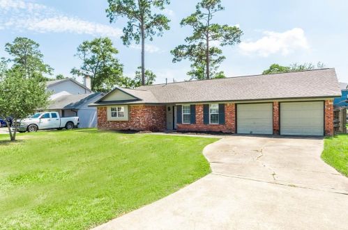 611 Baywood St, Morgans Point TX  77571-7225 exterior