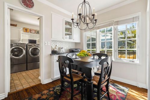 1428 Andenes Dr, Glendale CA  91208-1911 exterior