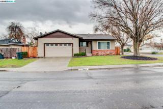 1431 Saint Frances Dr, Antioch CA  94509-4629 exterior