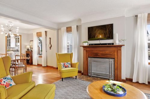 3147 Benjamin St, Minneapolis, MN 55418-2325