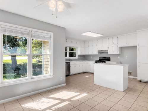 30 Maple Ct, Stockbridge GA  30281 exterior