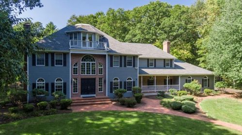 65 Westfield Dr, Warwick, RI 02818-1229