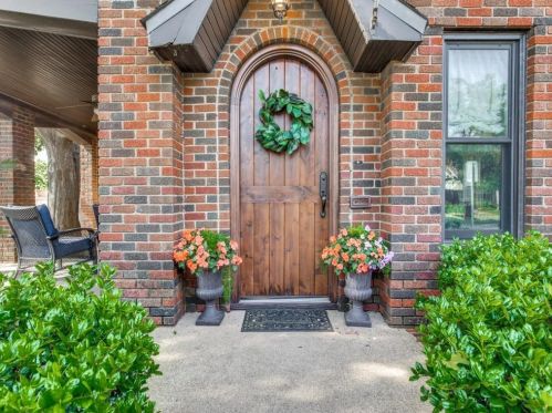 3701 Crestline Rd, Fort Worth TX  76107-3333 exterior