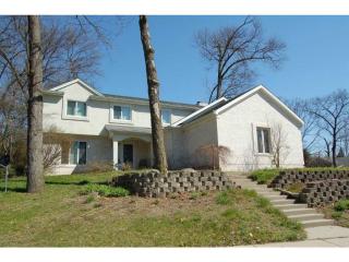 6820 Queen Annes Ct, Toledo, OH 43617-1220