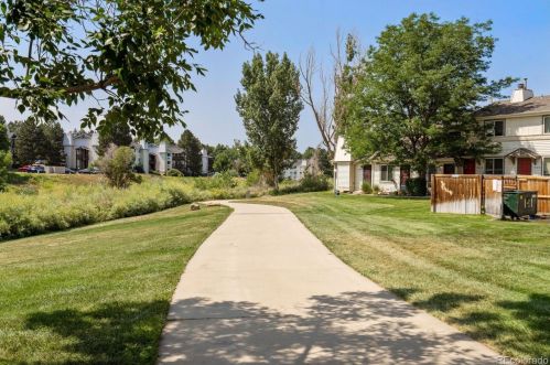 17643 Loyola Dr, Aurora, CO 80013-3126