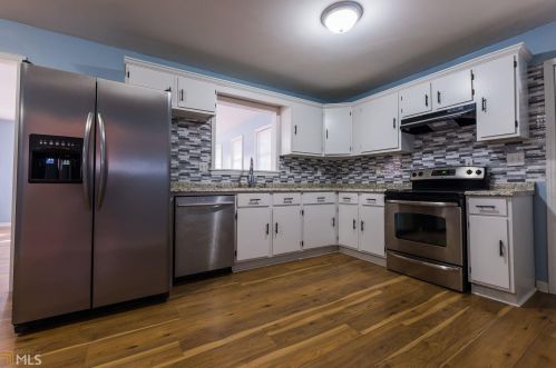 5205 Flemish Ct, Atlanta GA  30349-5210 exterior