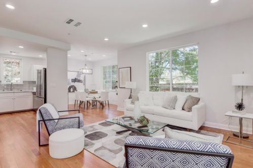 1901 Vida Ct, Mountain View, CA 94043-5608