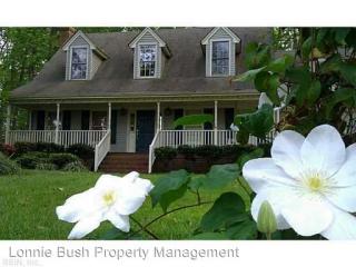 1116 Crystalwood Cir, Chesapeake VA  23320-5118 exterior