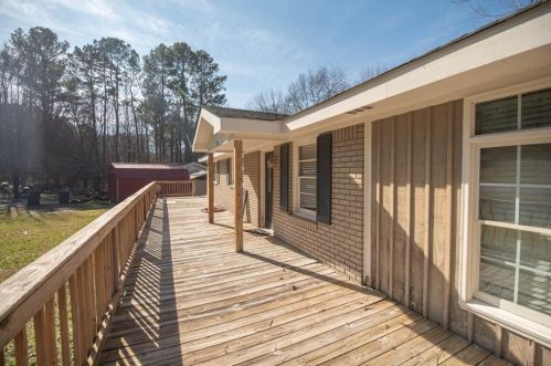 226 Cantrell Dr, Plainville, GA 30733-9704