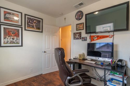 1645 Canal Farm Ln, Los Banos CA 93635-4405 exterior