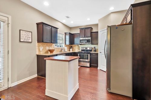 95 Cliffhaven Cir, Newnan GA  30263-5773 exterior