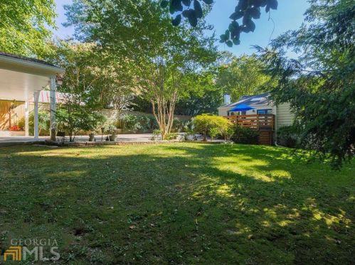 2388 Hurst Dr, Atlanta GA  30305-4233 exterior