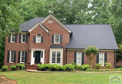 1041 Ferncreek Dr, Bogart, GA 30622-4212