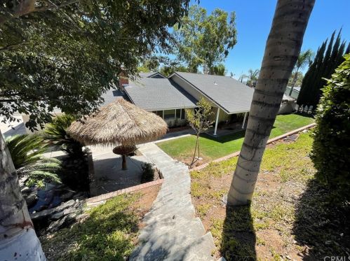 5780 Avenue Juan Bautista, Riverside CA  92509-6405 exterior