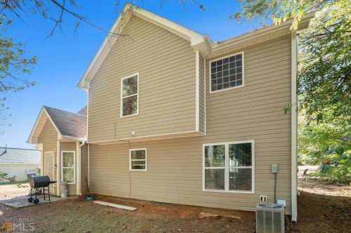 125 Edison Dr, Stockbridge GA  30281-2761 exterior