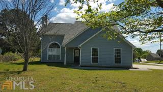 6082 Amberly Rd, Rex GA  30273-1204 exterior