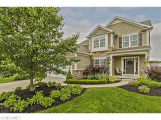 8255 Beaumont Dr, Concord Township, OH 44060-5983