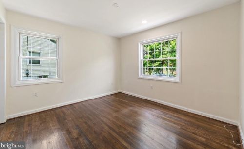 15906 Donald Curtis Dr, Woodbridge VA  22191-4250 exterior