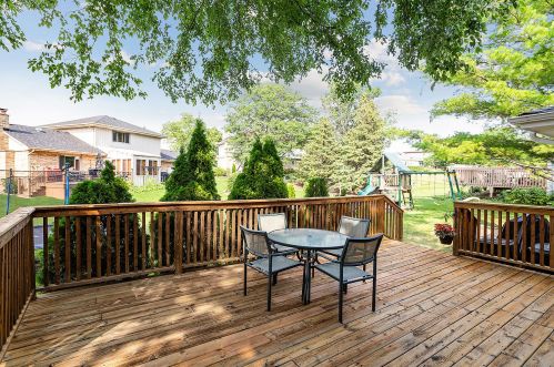 511 Wexford Dr, Lemont IL  60439-6158 exterior
