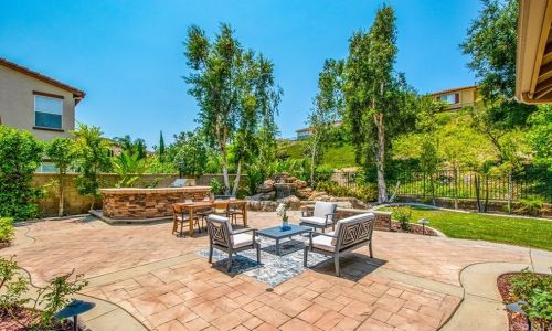 8208 Bailey Way, Anaheim CA  92808-2532 exterior