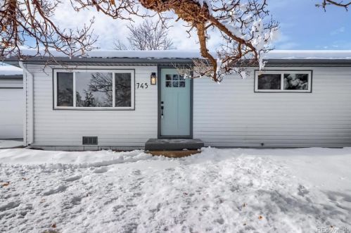745 Harlan St, Denver, CO 80214-2341