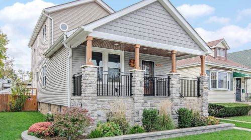 3920 Nora Ave, Chicago, IL 60634-2321