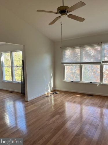 12 Wilkinson Way, Princeton NJ  08540-7362 exterior