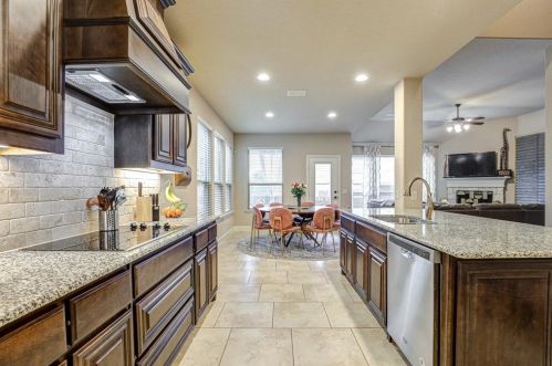 628 Tierra Vista Way, Fort Worth TX  76131 exterior