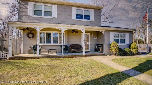 431 Hemlock Ln, Lakehurst, NJ 08759-6113