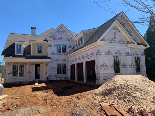 3820 Cochran Lake Dr, Marietta, GA 30062-1209
