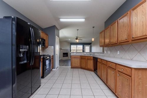 845 Kentucky Derby Ln, Fort Worth TX  76179-7323 exterior