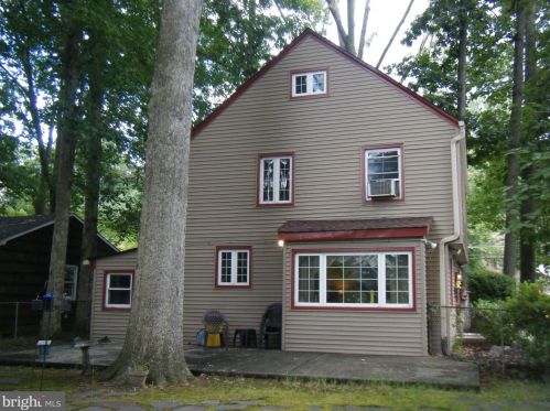 1445 Stuyvesant Ave, Trenton NJ 08618-4104 exterior