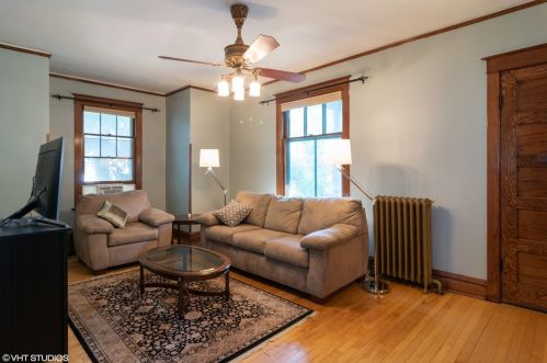4132 Prairie Ave, Brookfield, IL 60513-2142